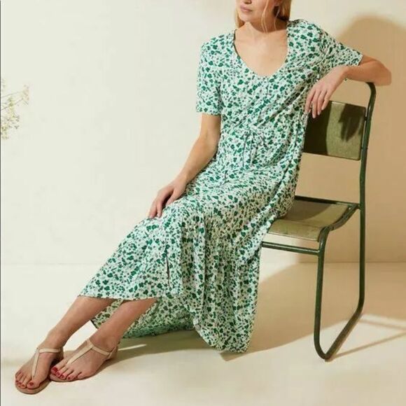 Marks & Spencer Dresses & Skirts - M&S X Ghost Ditsy Floral V Neck Tie Waist Green Midi Dress Sz 8